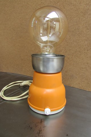 lampe moulin a cafe moulinex annee creation Crea Broc and Co vue de face